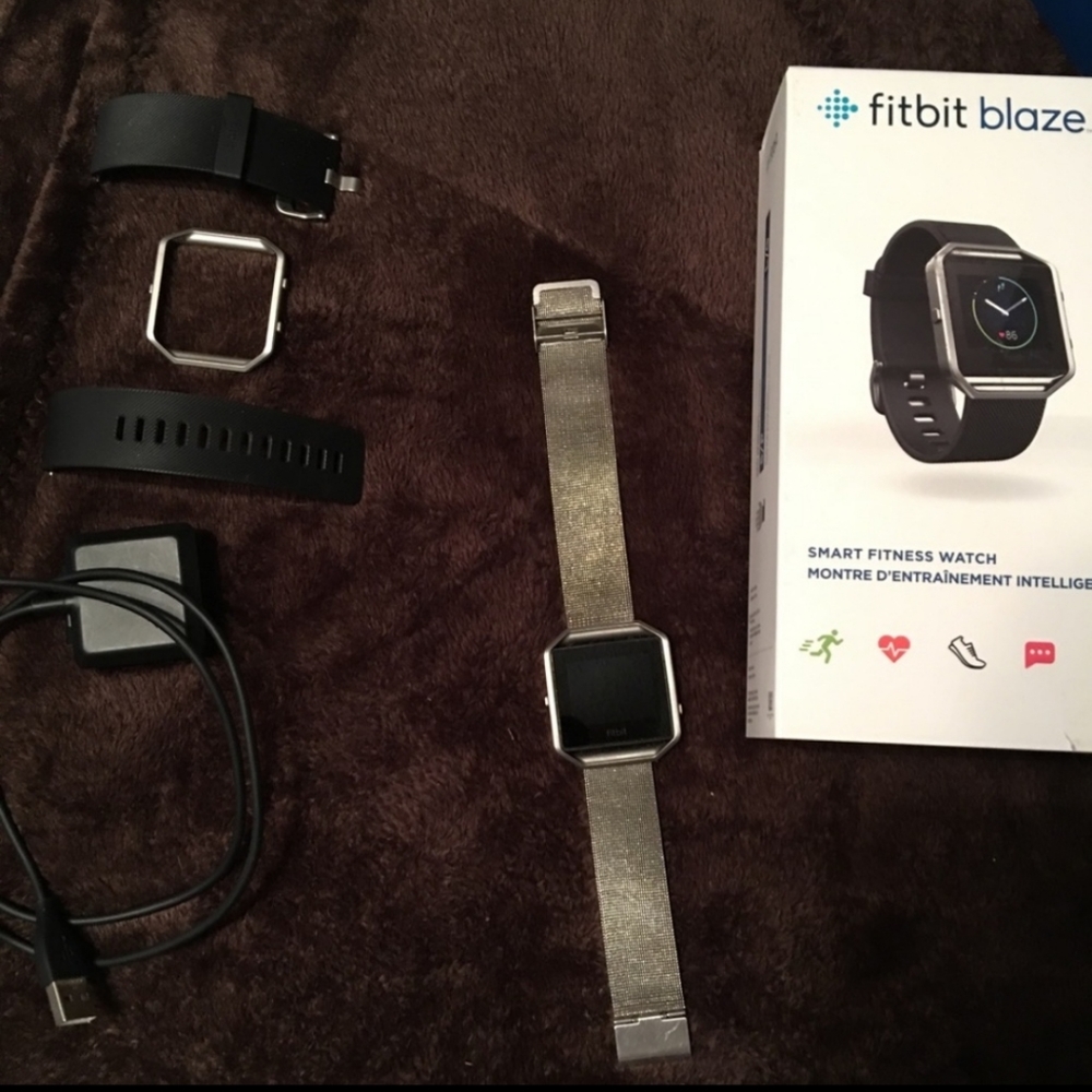 Fitbit blaze and extras
